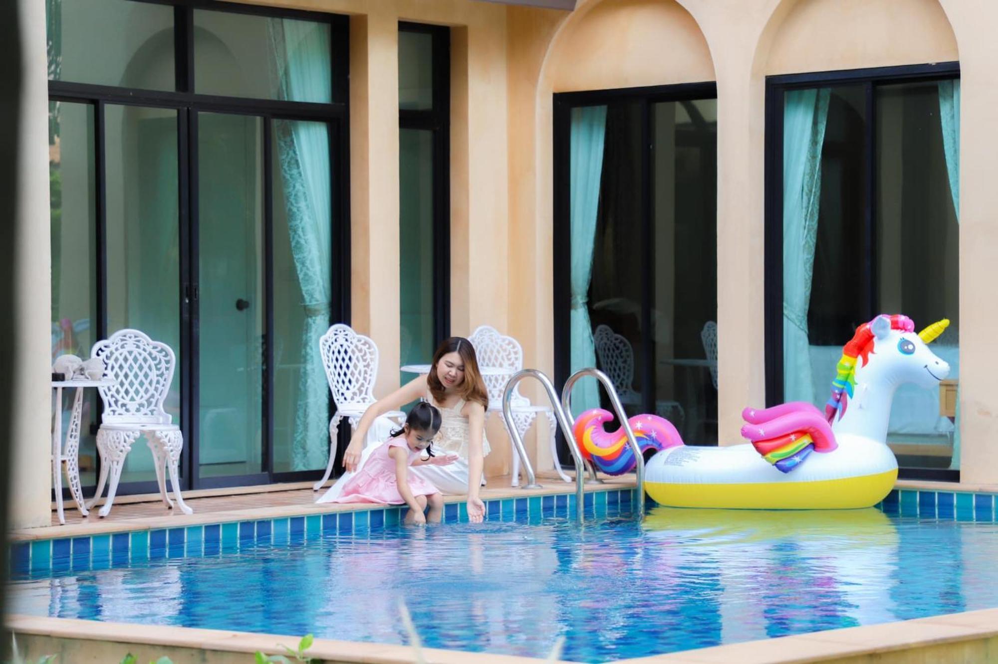 Chivani Pattaya Exterior photo