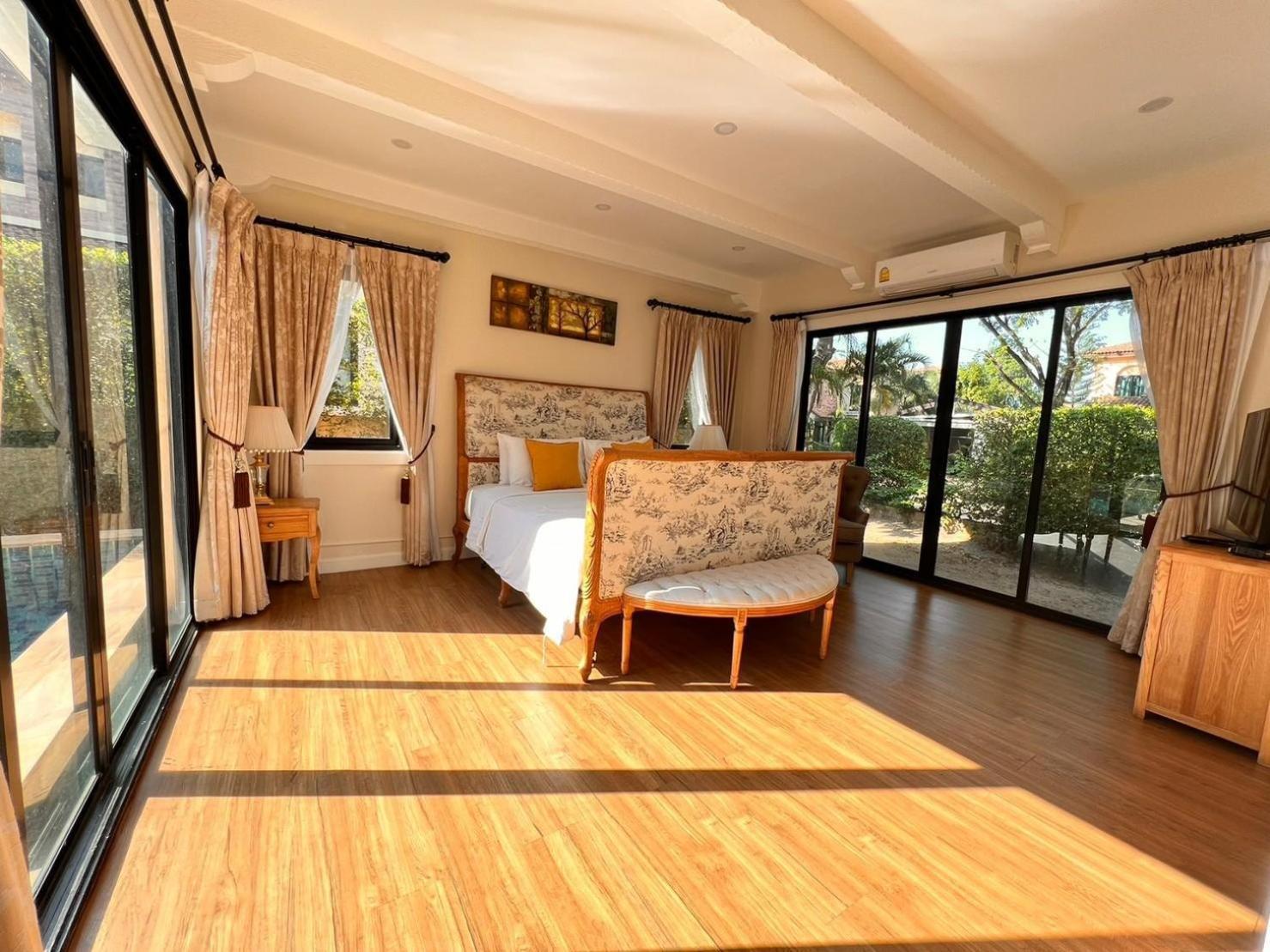 Chivani Pattaya Exterior photo