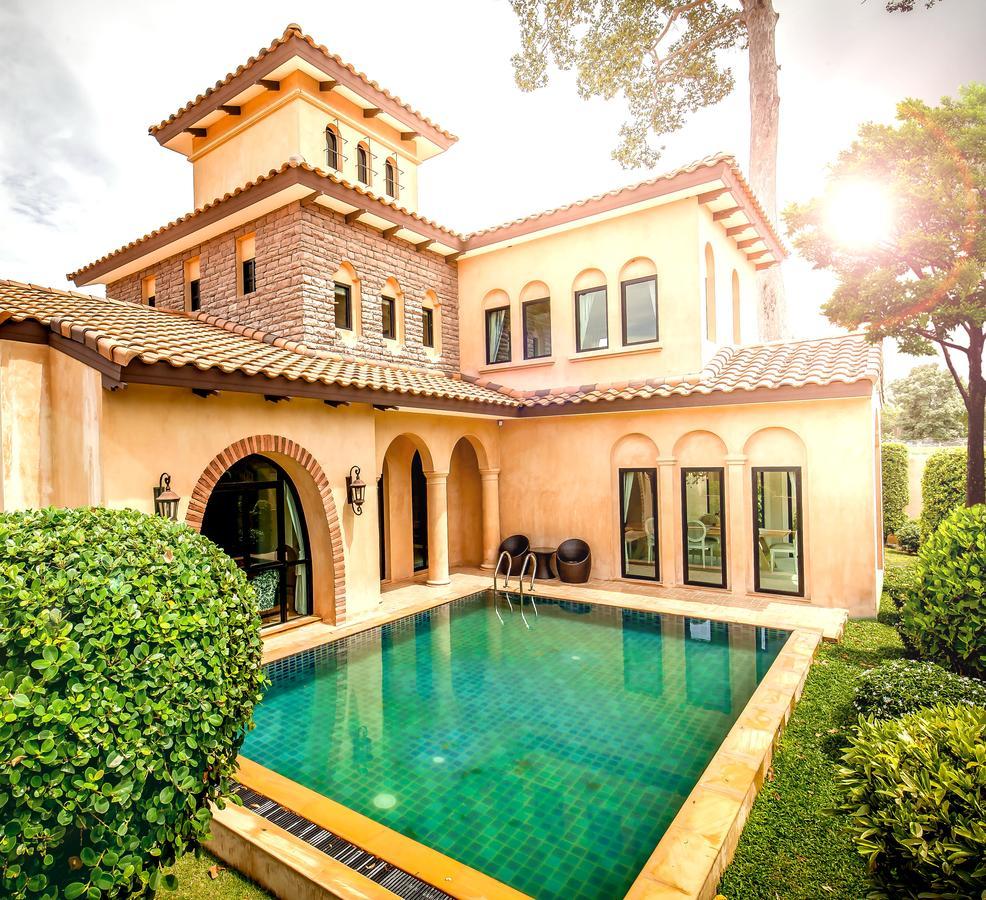 Chivani Pattaya Exterior photo